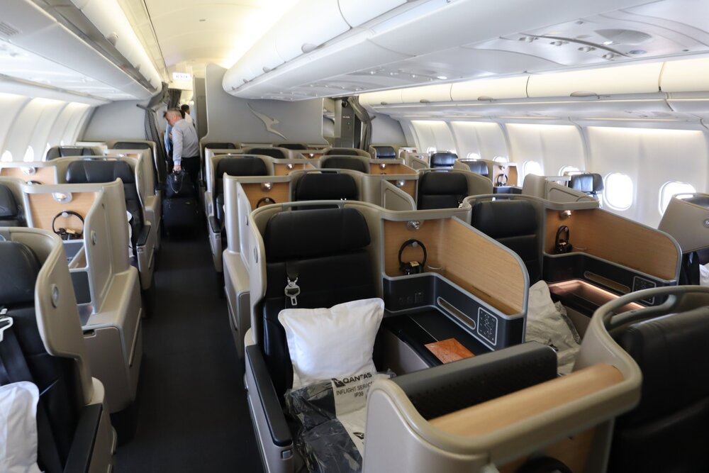 Qantas business class – Cabin