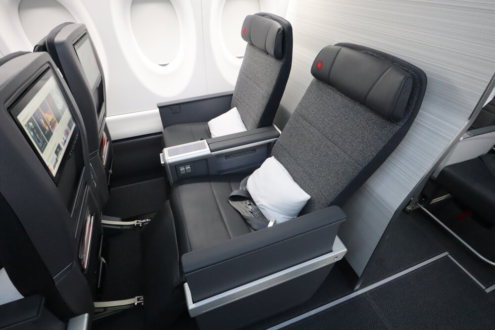 Air Canada Airbus A220 – Business class seat, reclined