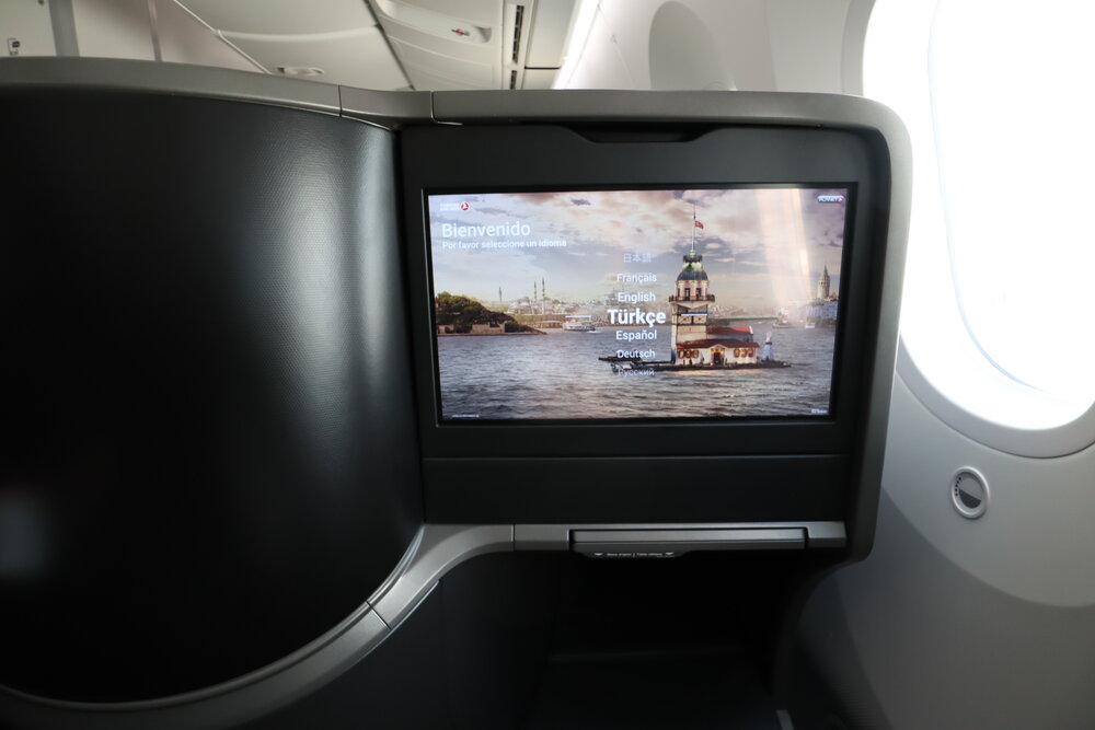 Turkish Airlines 787 business class – Entertainment screen