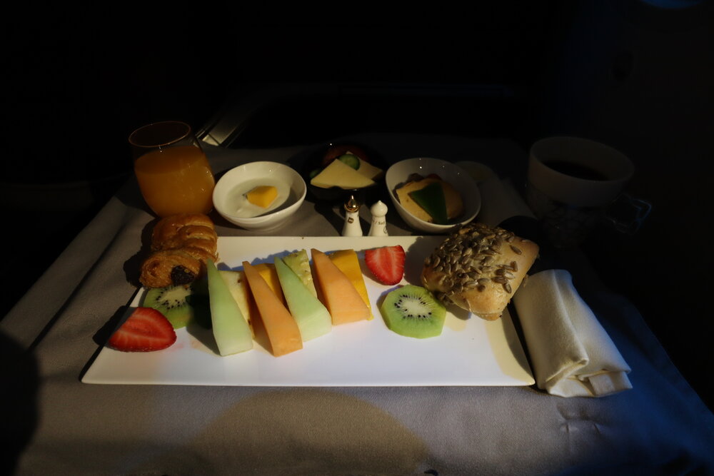 Turkish Airlines 787 business class – Breakfast