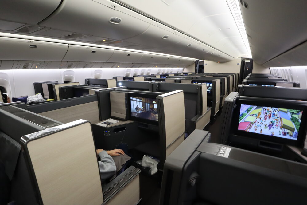 ANA 777 new business class – Cabin