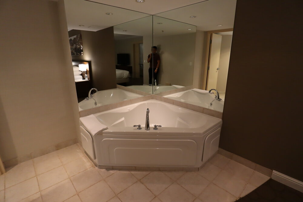 Delta St. John’s – Whirlpool Suite whirlpool