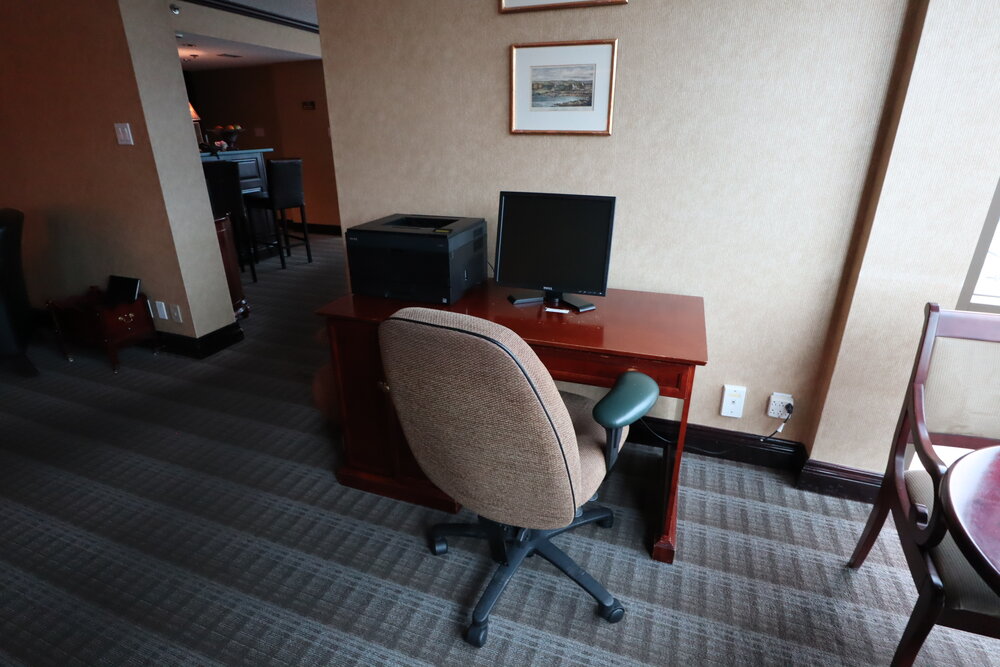 Delta St. John’s – Club Lounge computer workstation