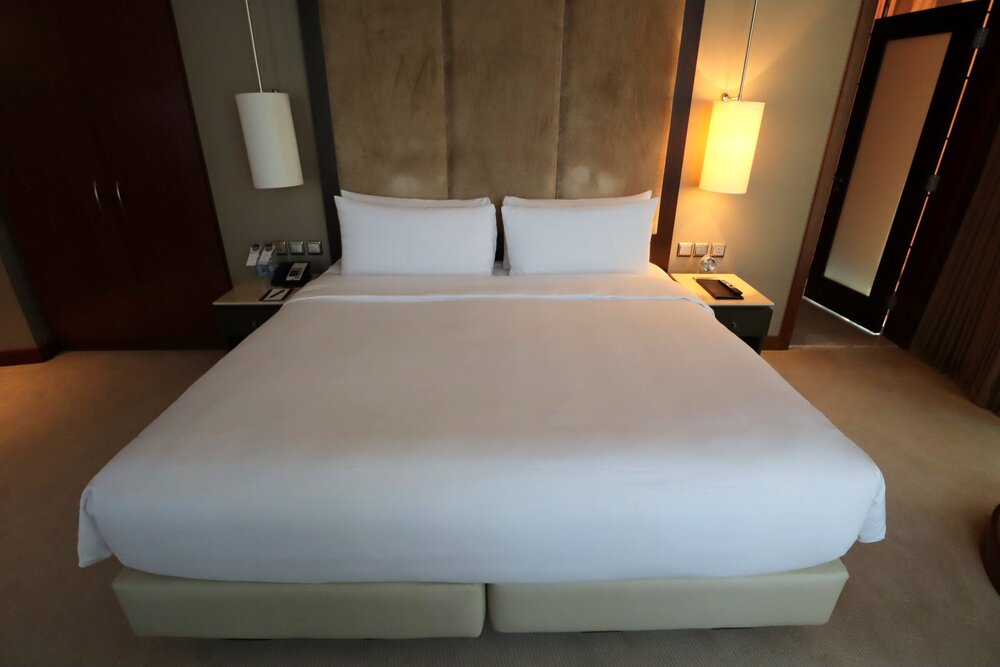 JW Marriott Marquis Doha City Center – Deluxe King Suite bedroom