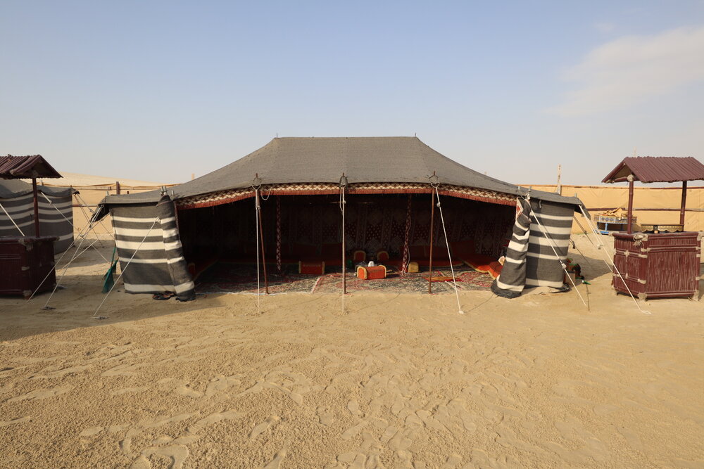 Desert safari &amp; Inland Sea tour – Bedouin tent