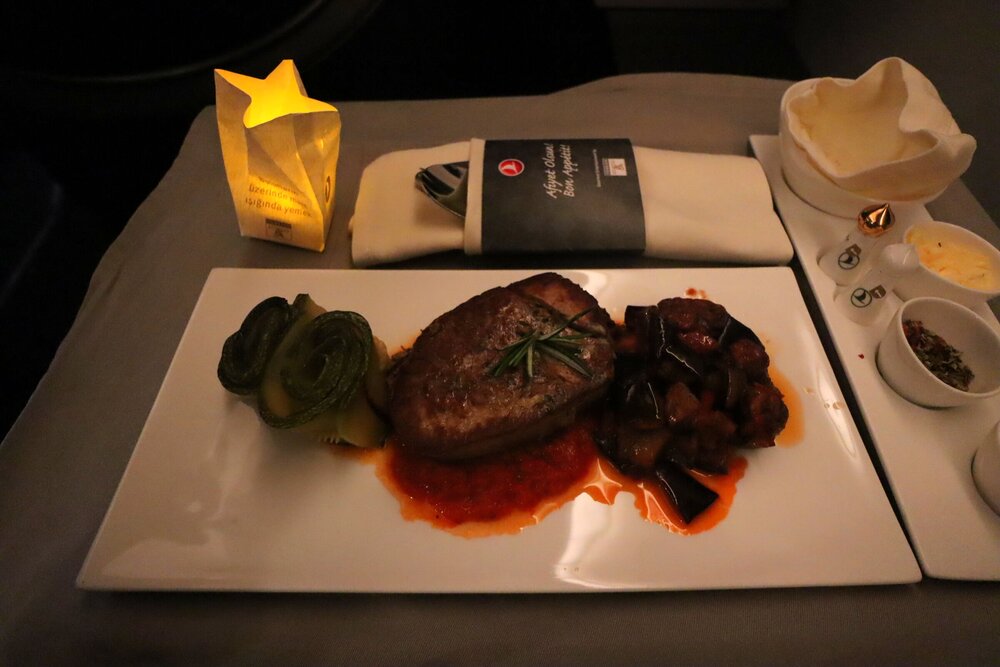 Turkish Airlines 787 business class – Grilled beef fillet