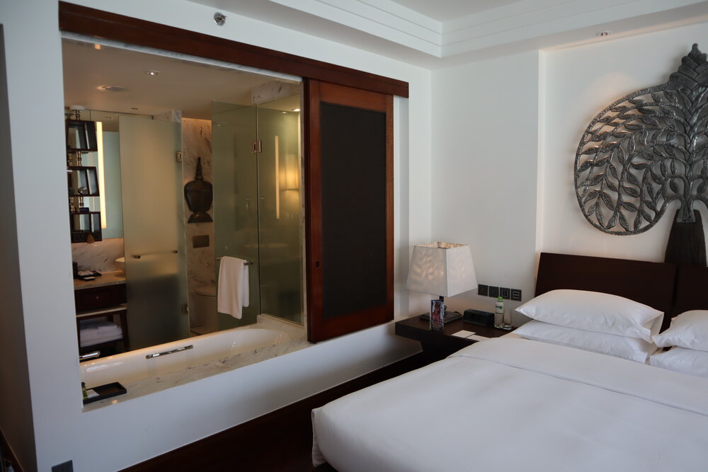 Park Hyatt Siem Reap – Park King Room open-concept bathroom