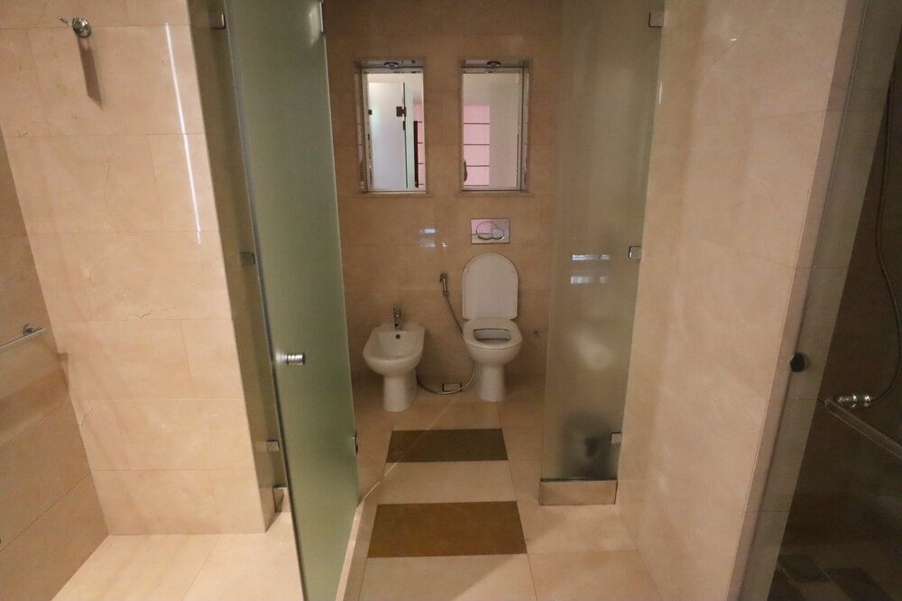 JW Marriott Marquis Doha City Center – Deluxe King Suite toilet