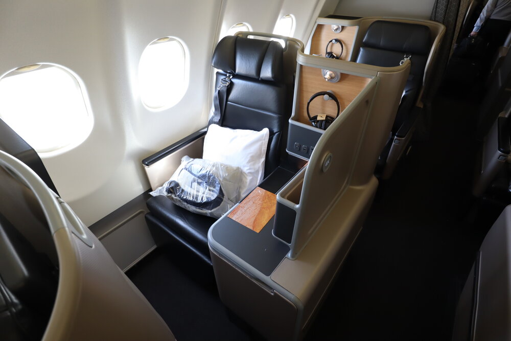 Qantas business class