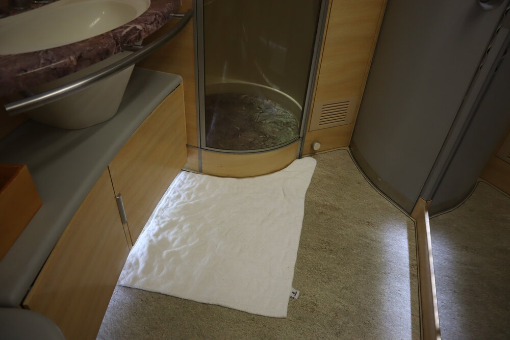 Emirates A380 First Class – Shower Spa floor mat