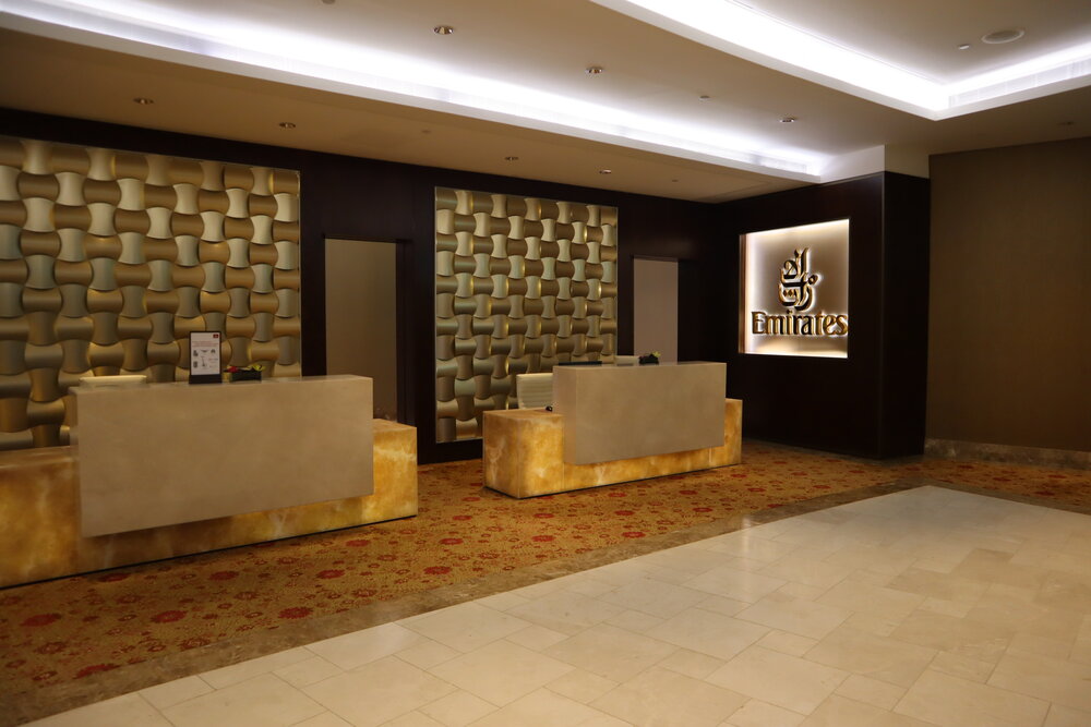 Emirates First Class Lounge (Concourse A) – Front desks