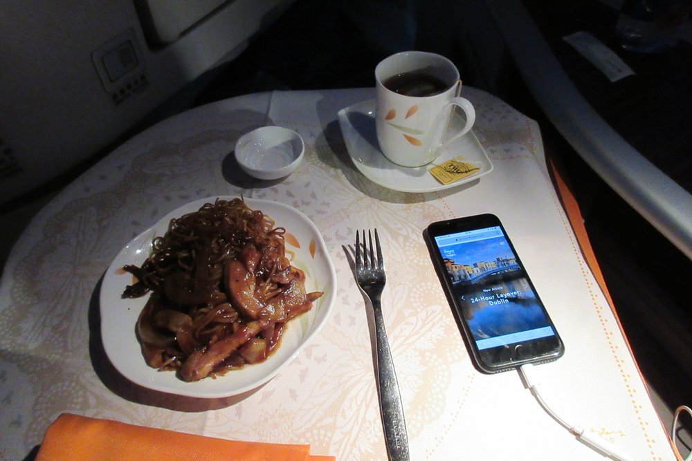 EVA Air business class Toronto to Taipei – Stir fried noodles with chicken