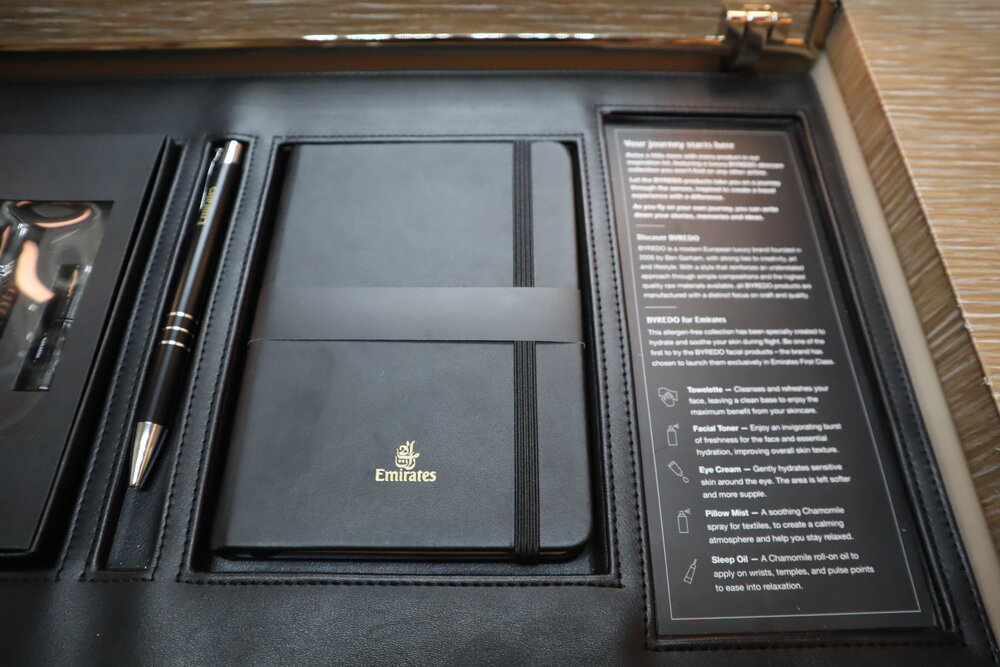 Emirates 777 New First Class – Pen and notebook