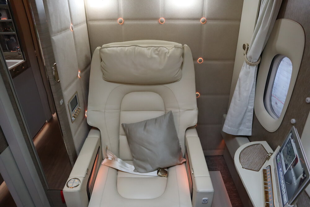 Emirates 777 New First Class – Seat