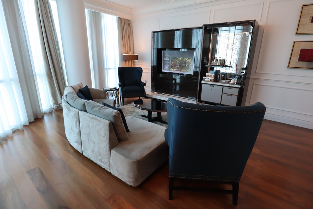 The Ritz-Carlton, Doha – Executive Suite living room