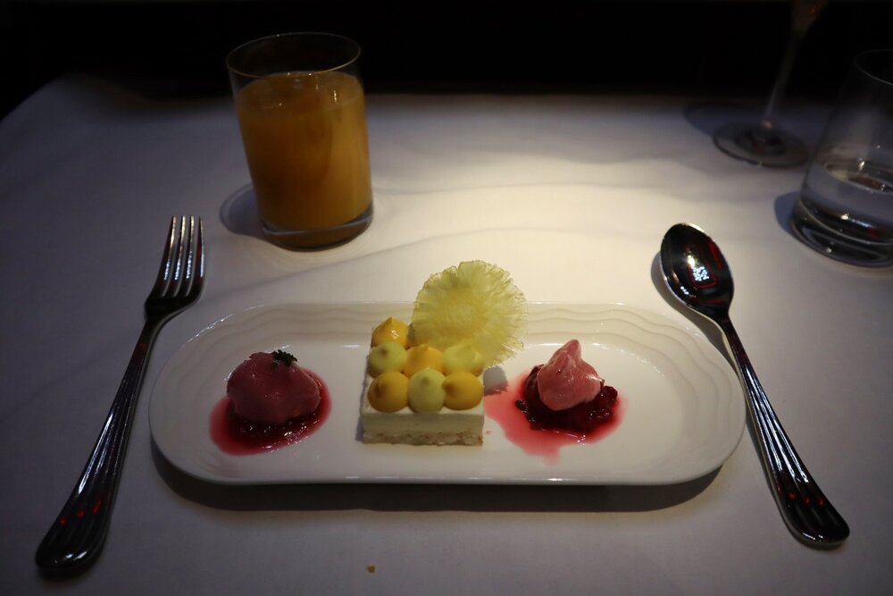 Emirates 777 New First Class – Dessert