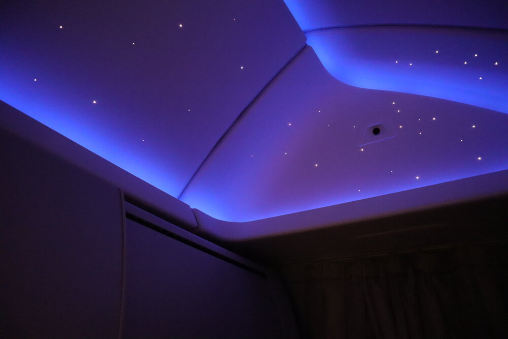 Emirates 777 New First Class – Starry night lighting