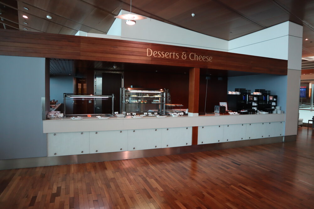 Emirates First Class Lounge Dubai (Concourse B) – Desserts &amp; Cheese station