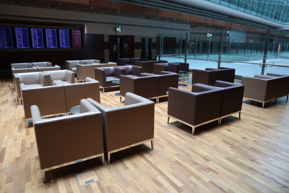 Emirates First Class Lounge Dubai (Concourse B) – Seating area