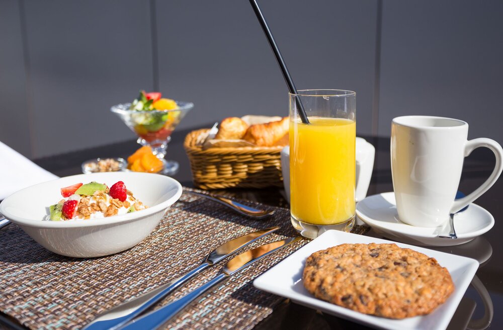 Hilton Honors Diamond status gets you free breakfast at Hilton hotels!