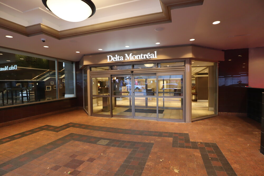 Delta Montreal – Entrance