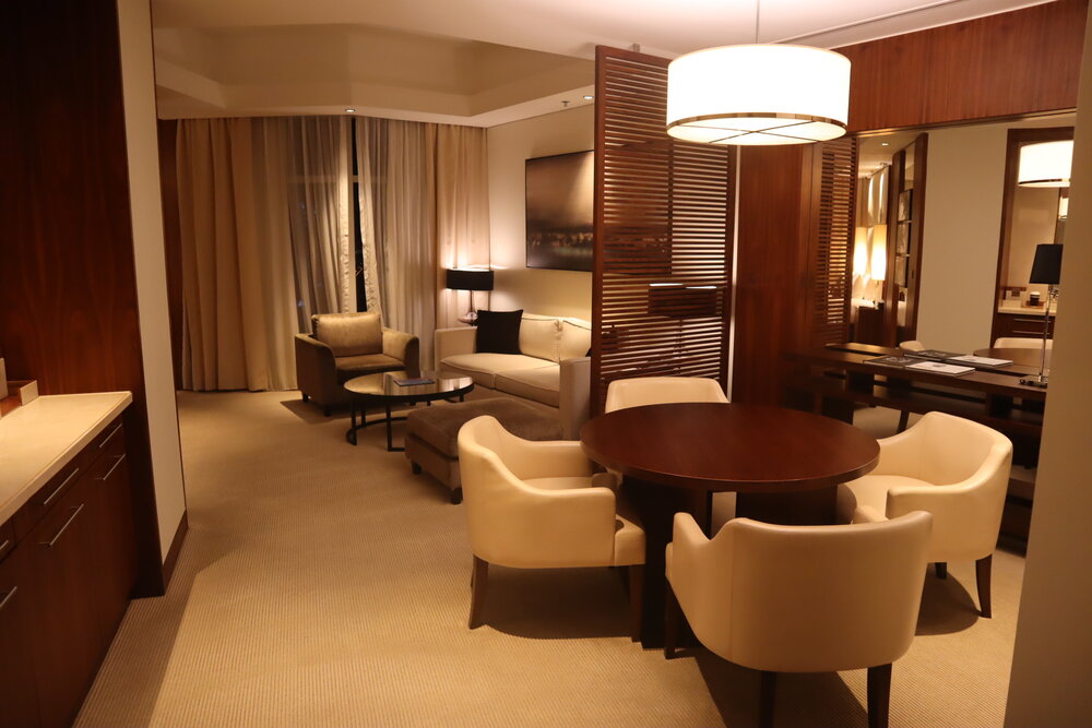 JW Marriott Marquis Dubai – Deluxe Corner Suite