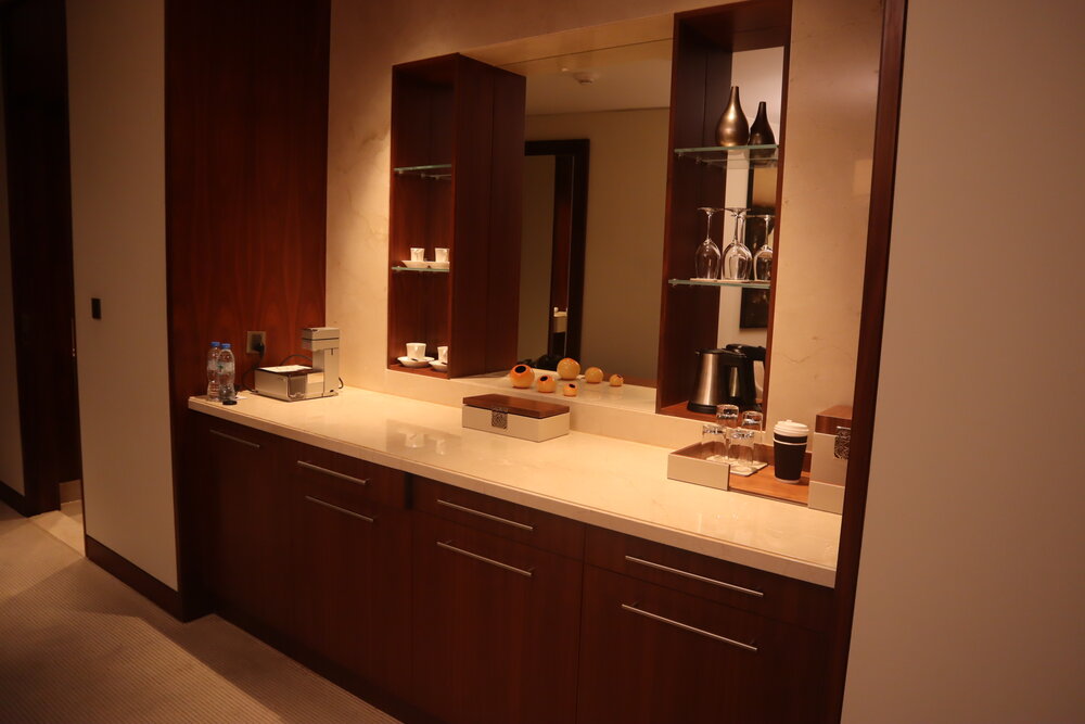 JW Marriott Marquis Dubai – Deluxe Corner Suite pantry