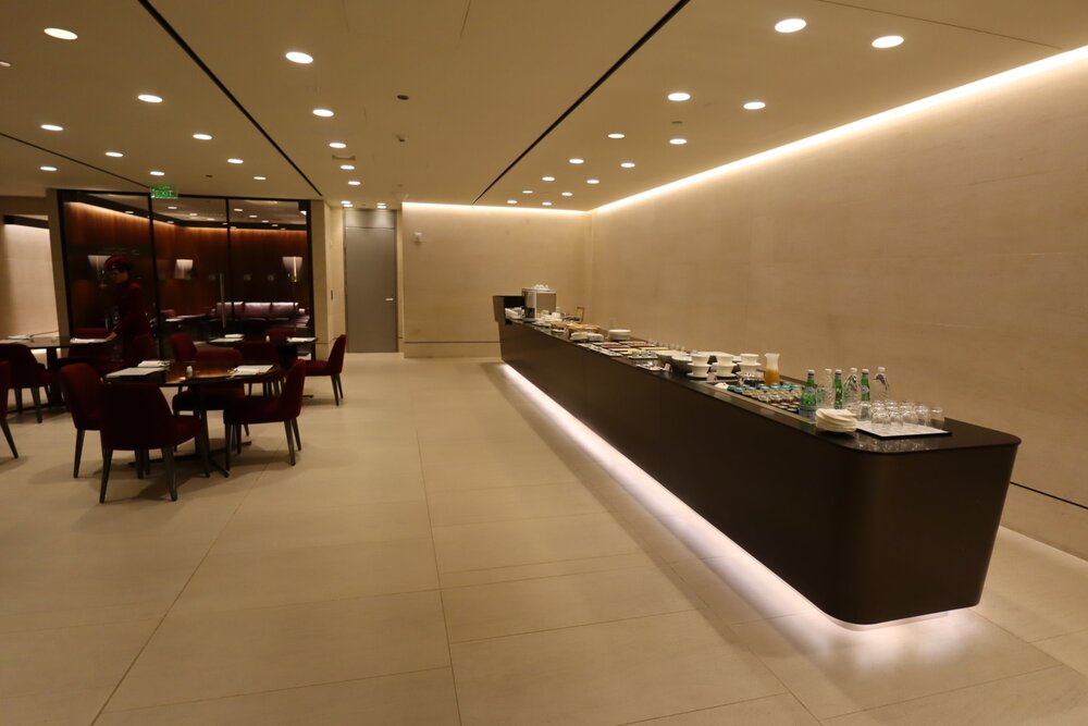 Qatar Airways Arrivals Lounge Doha – Dining area