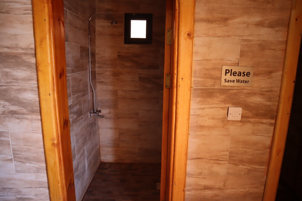 Wadi Rum Bedouin Camp – Shared shower facilities