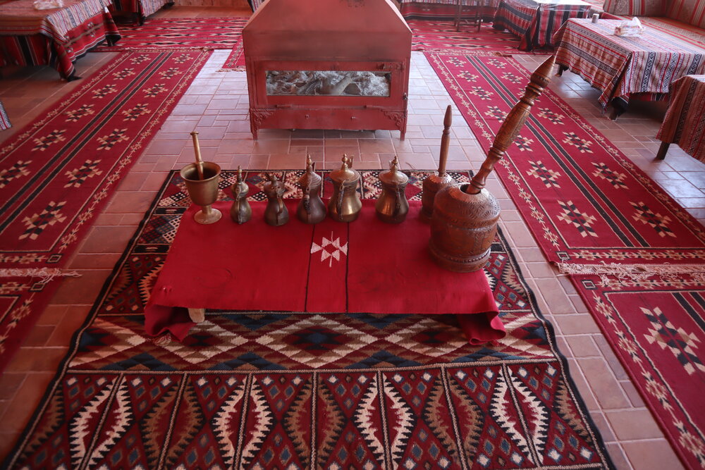 Wadi Rum Bedouin Camp – Common tent tea presentation