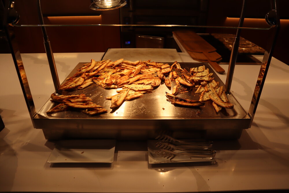 Turkish Airlines Business Lounge Istanbul – Flatbread station