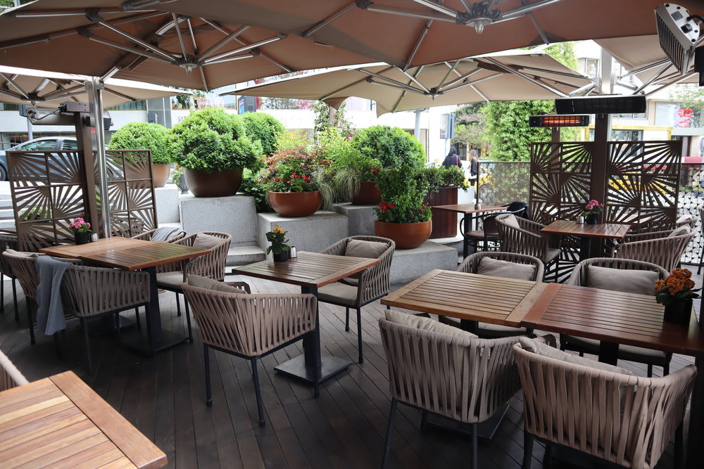 St. Regis Istanbul – St. Regis Brasserie outdoor patio