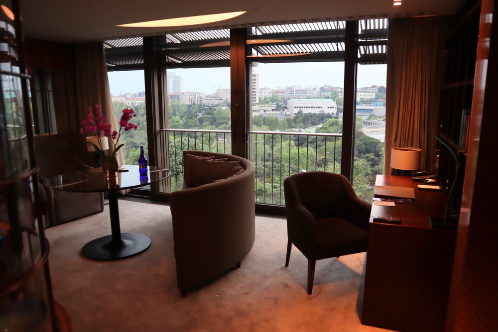 St. Regis Istanbul – St. Regis Suite living area