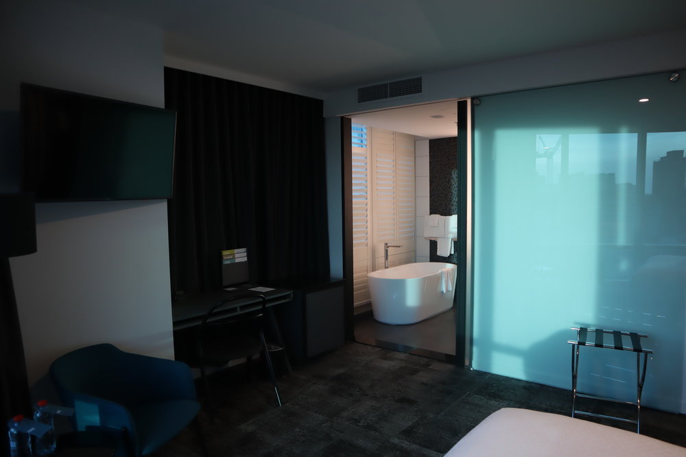 Four Points by Sheraton Auckland – Corner Room