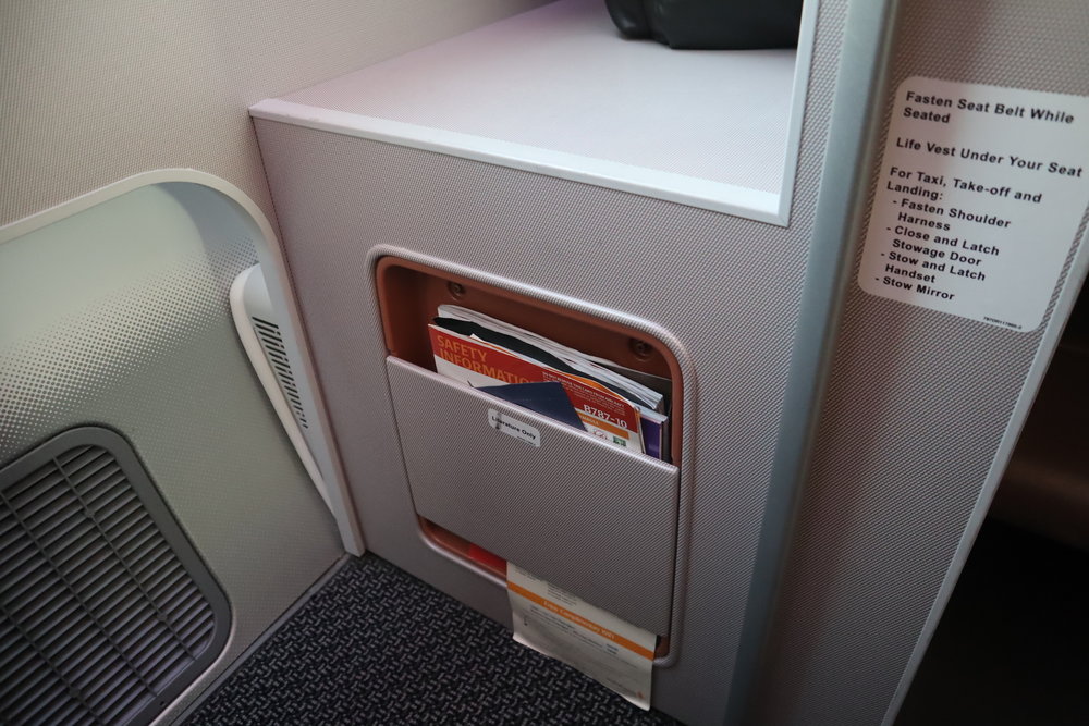 Singapore Airlines 787-10 business class – Literature pocket