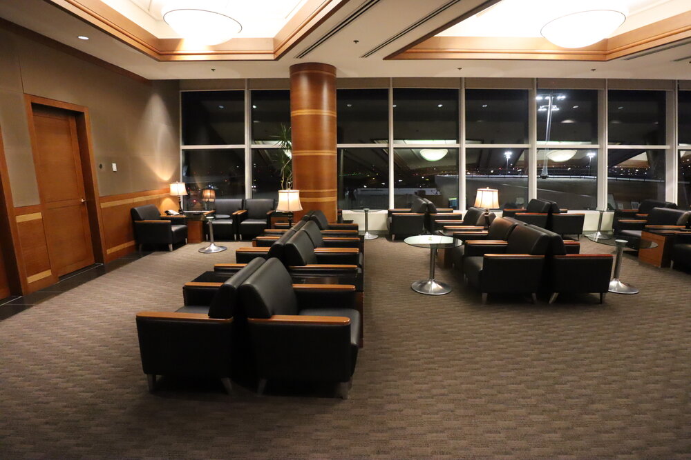 Korean Air First Class Lounge New York JFK – Seating area