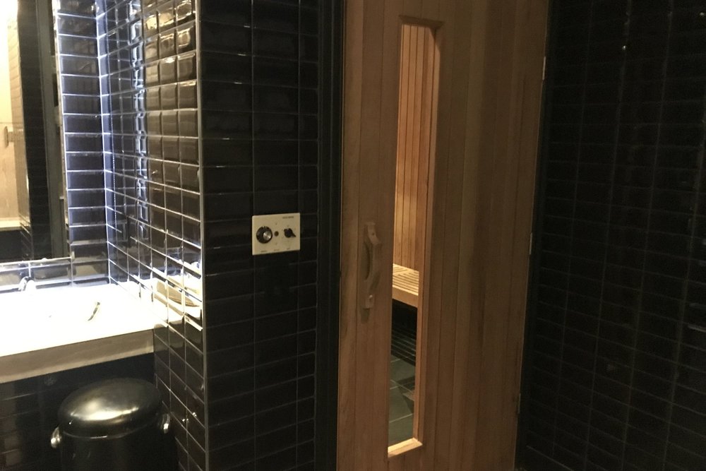 St. Regis Toronto – Changing room sauna