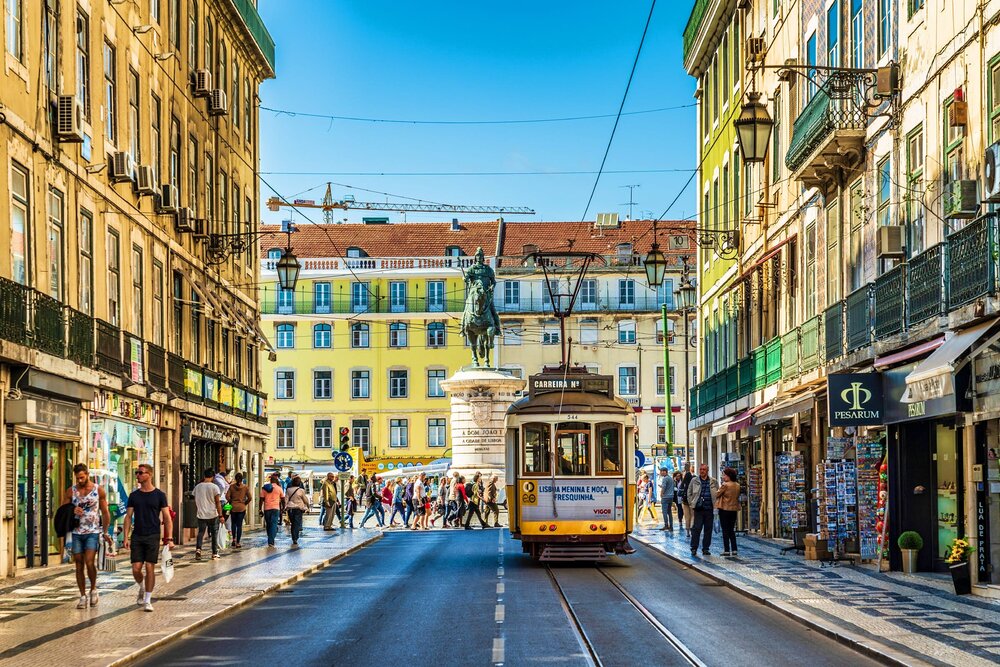 Spend up to five nights in Lisbon at no additional cost with TAP Air Portugal’s stopover program.