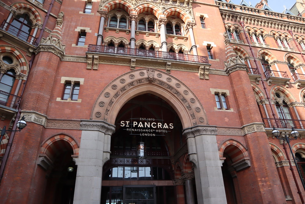 St. Pancras Renaissance Hotel London – Entrance