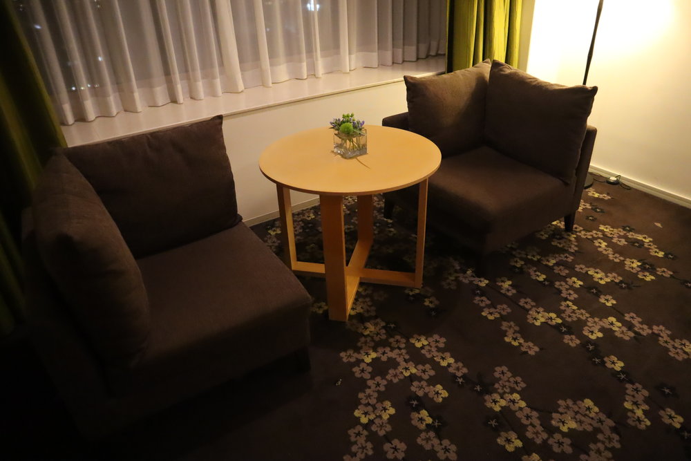 The Prince Sakura Tower Tokyo – Sitting area