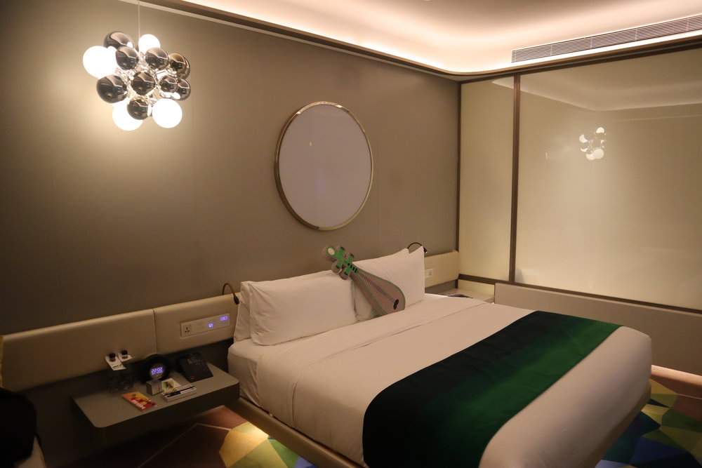 W Suzhou – Spectacular Room with Moon turned off