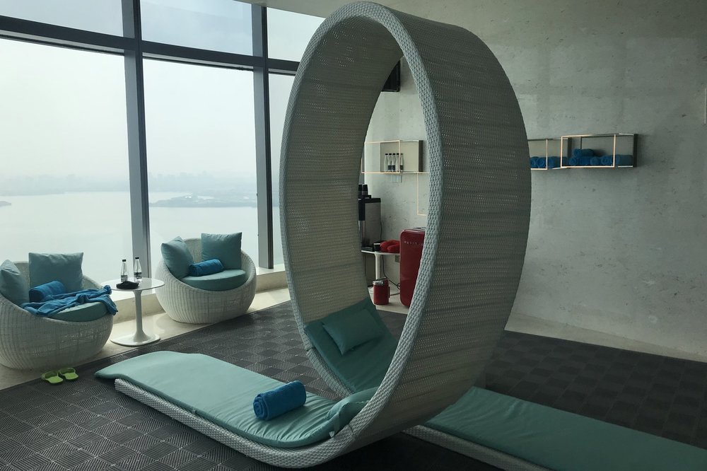 W Suzhou – Loop-de-loop lounge chair