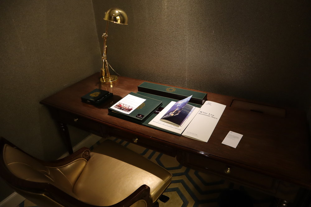 St. Regis Moscow Nikolskaya – St. Regis Suite desk