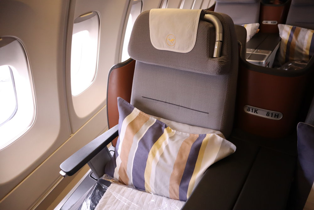 Lufthansa 747-400 business class – Seat 81K