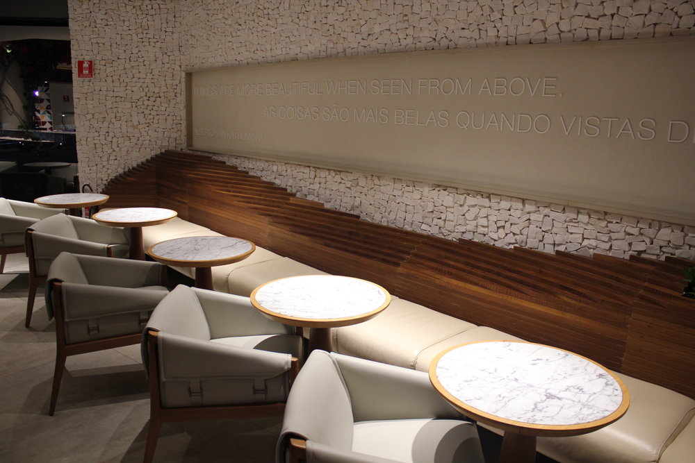 Star Alliance Lounge Rio de Janeiro – Dining tables