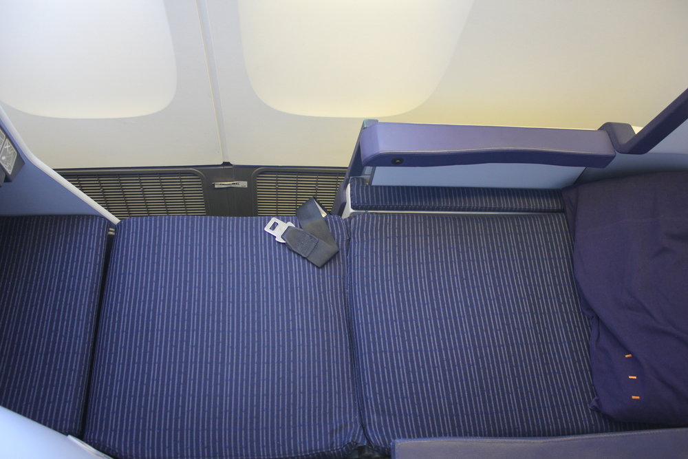 ANA 777 business class – Bed