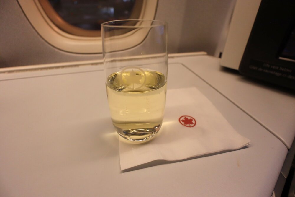 Air Canada 777 business class – Welcome champagne