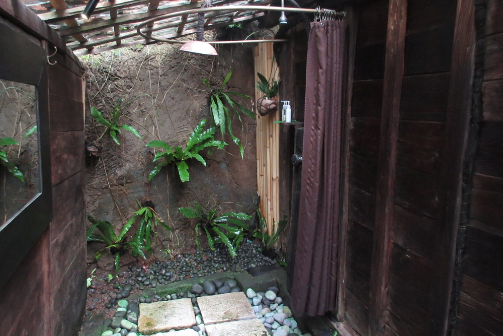 Bambu Indah Ubud – Udang House shower