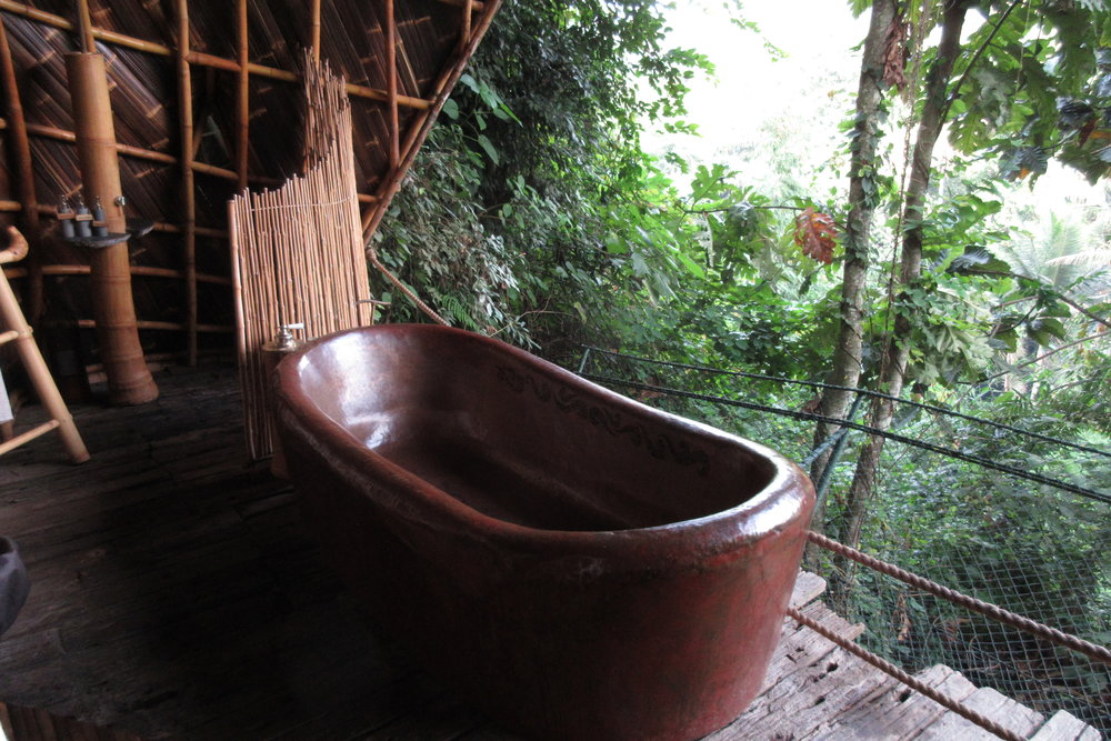 Bambu Indah Ubud – Copper House bathtub