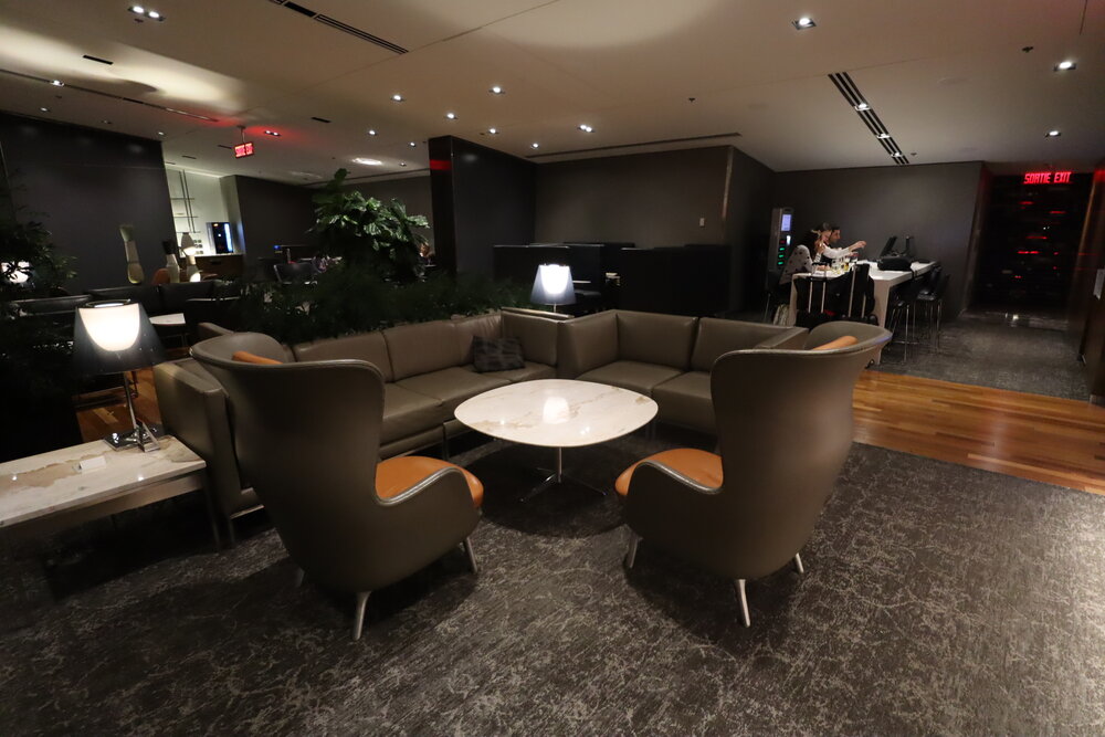 Air Canada Maple Leaf Lounge Montreal (Int’l) – Seating area